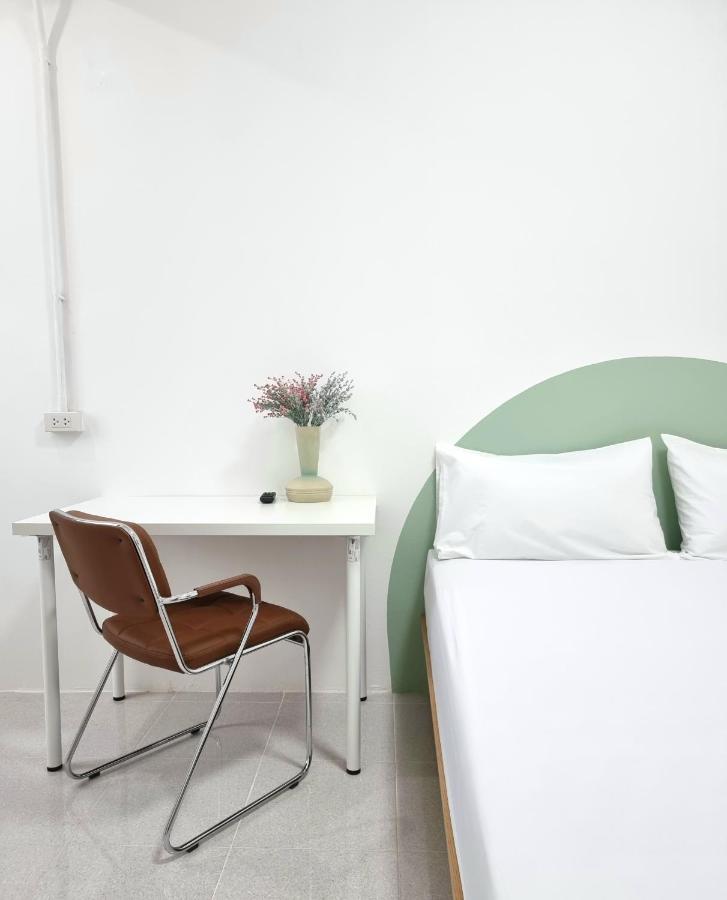The Zai Apartment Ban Krathum Lom 외부 사진