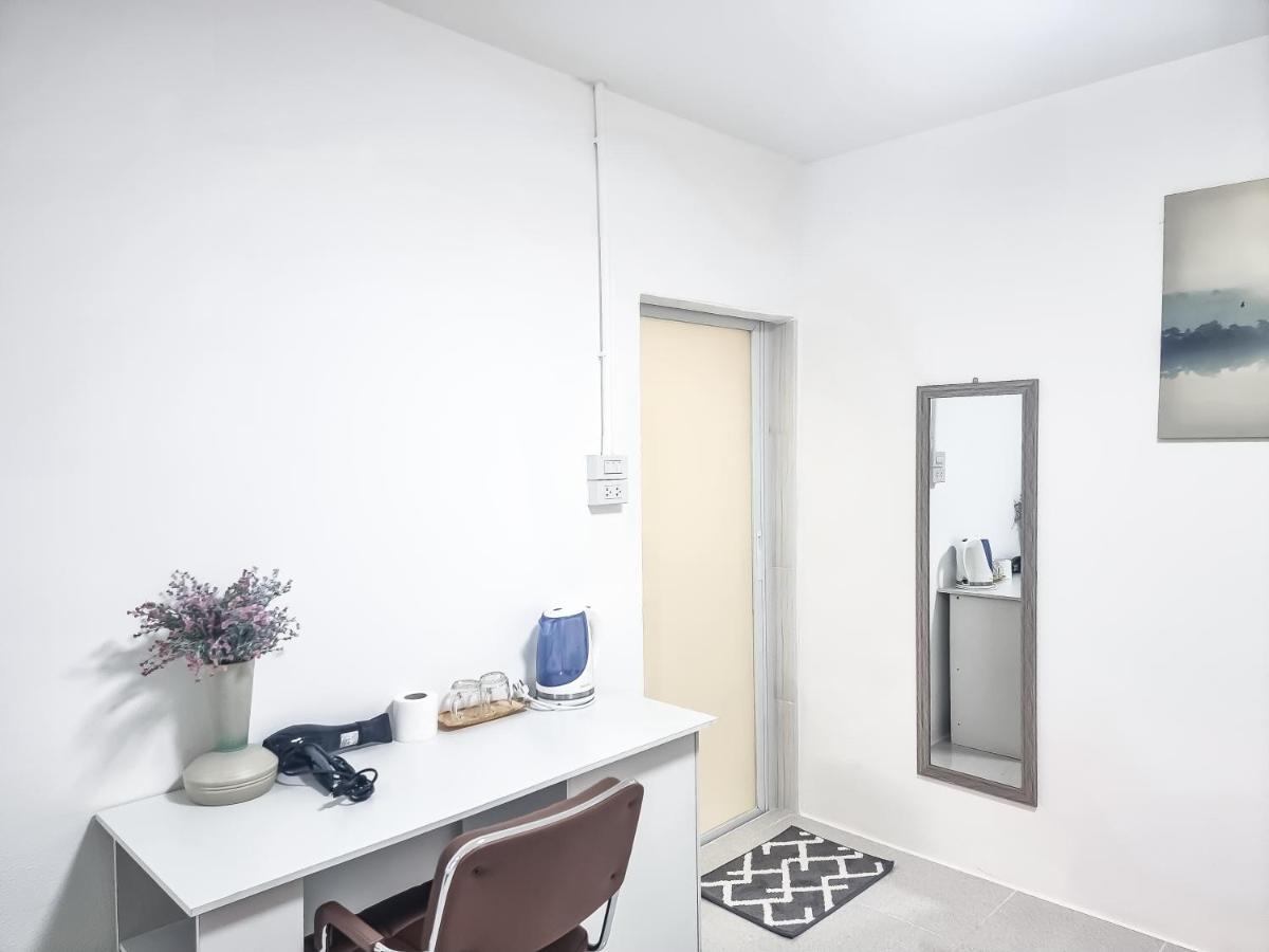 The Zai Apartment Ban Krathum Lom 외부 사진