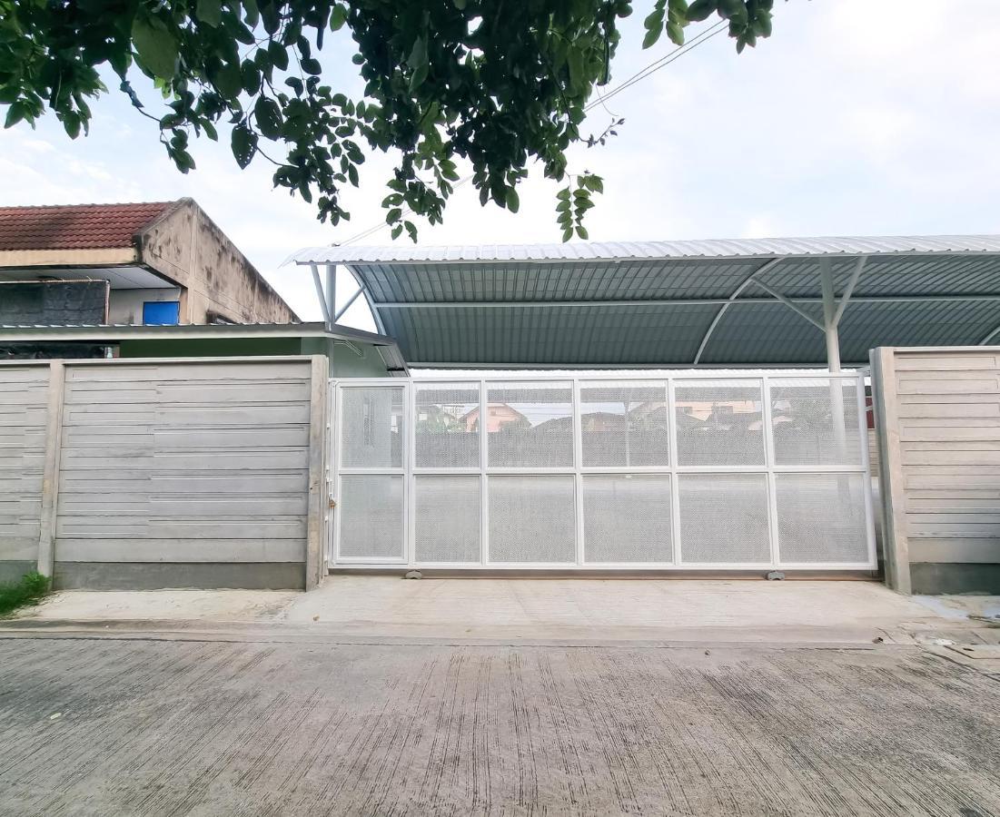 The Zai Apartment Ban Krathum Lom 외부 사진