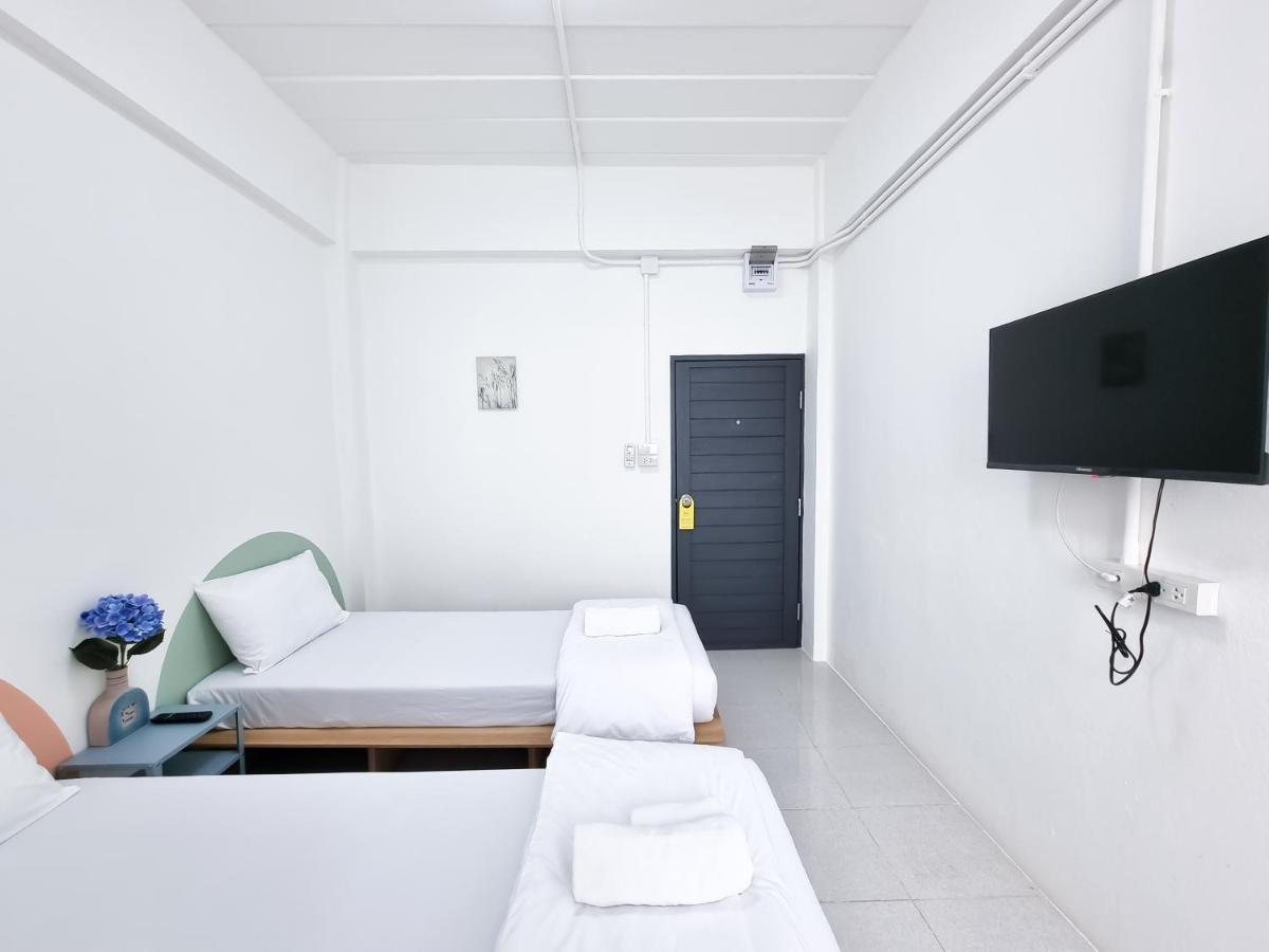 The Zai Apartment Ban Krathum Lom 외부 사진